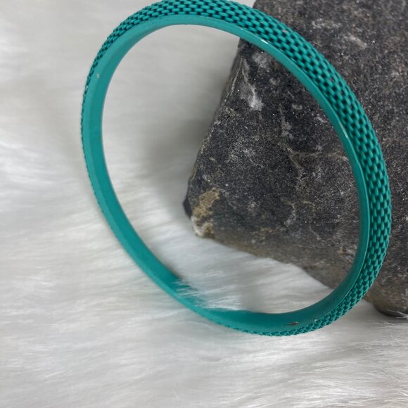Teal Green Mesh Bangle Bracelet - Picture 2 of 4
